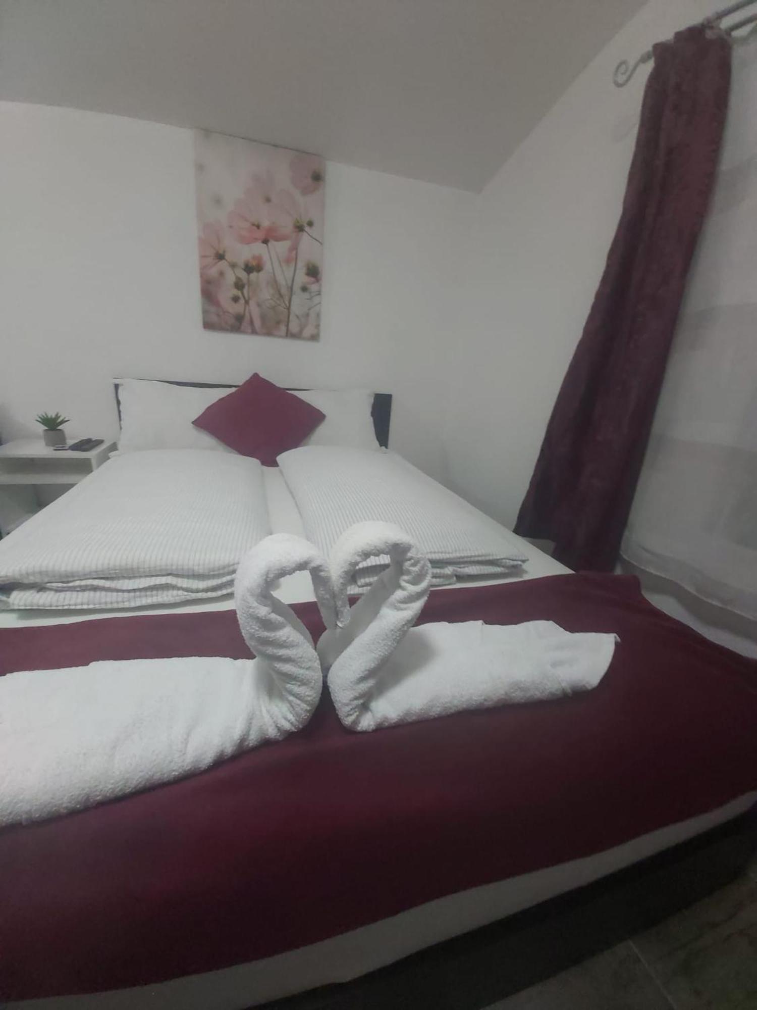 Panda Rooms Maribor Exterior foto