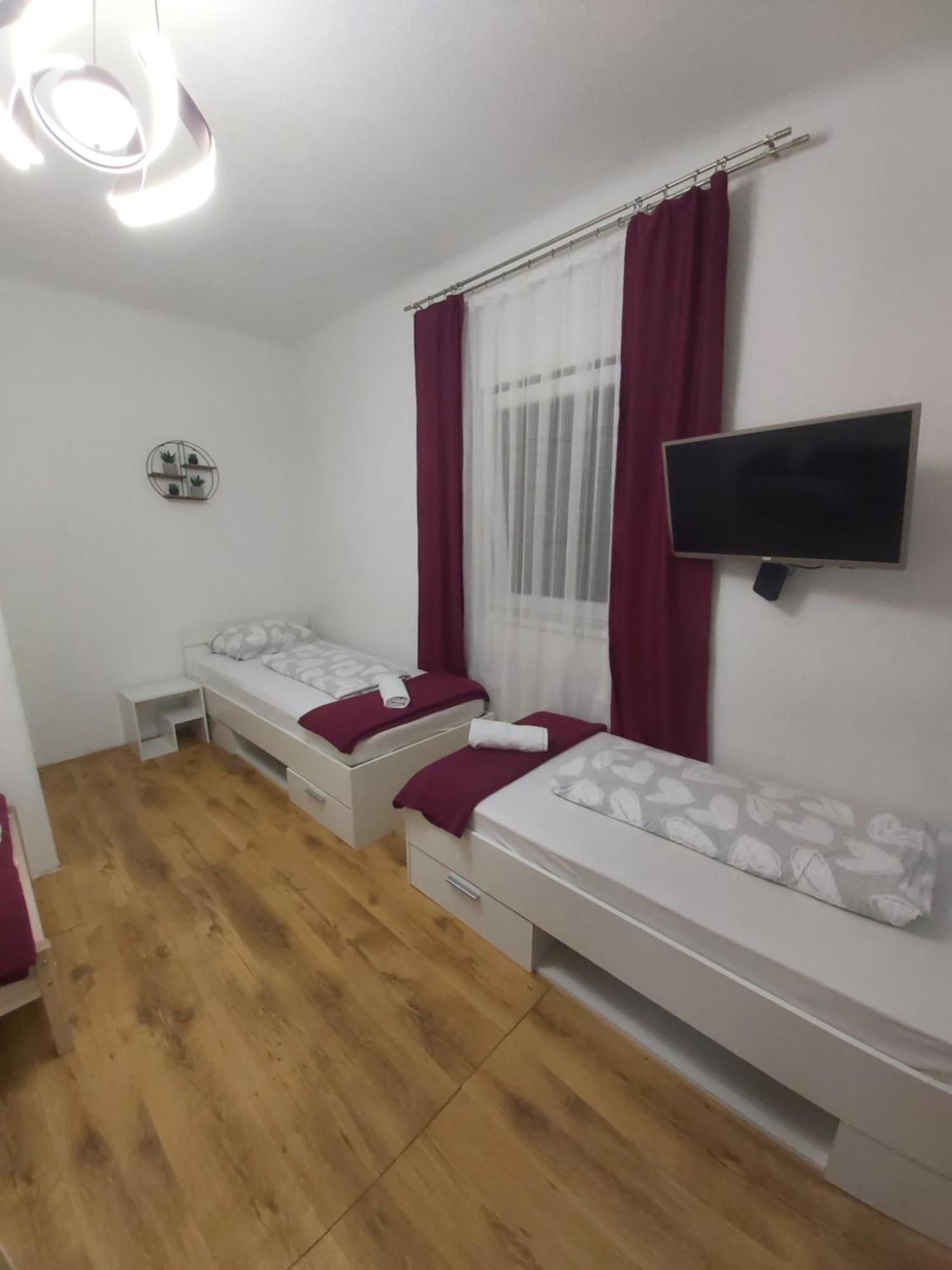 Panda Rooms Maribor Exterior foto