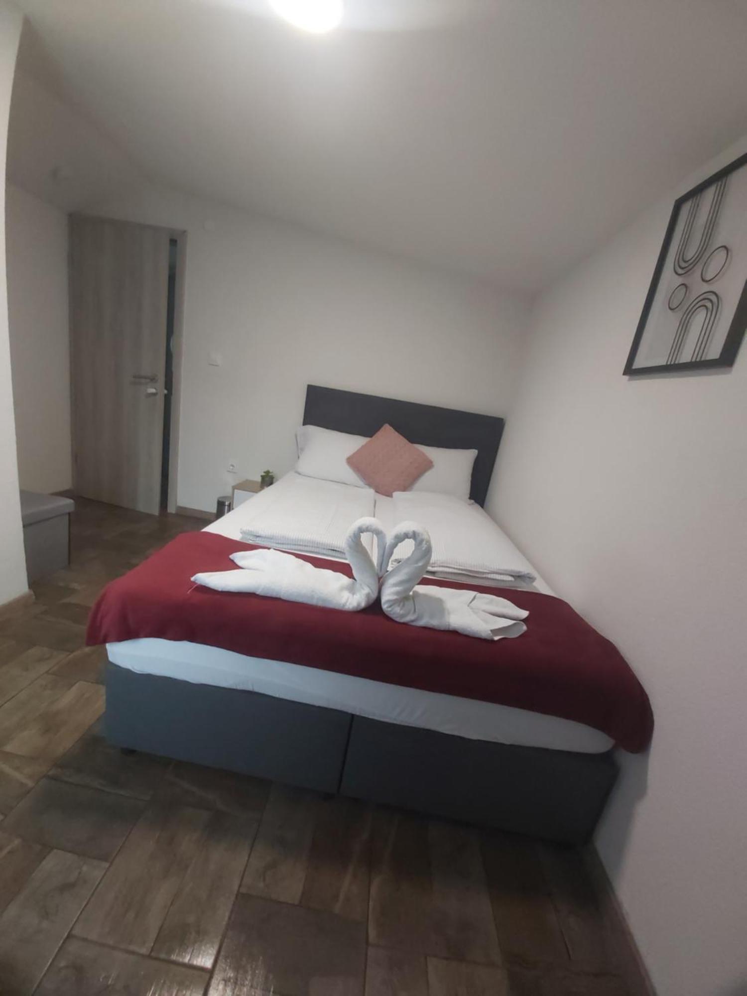Panda Rooms Maribor Exterior foto
