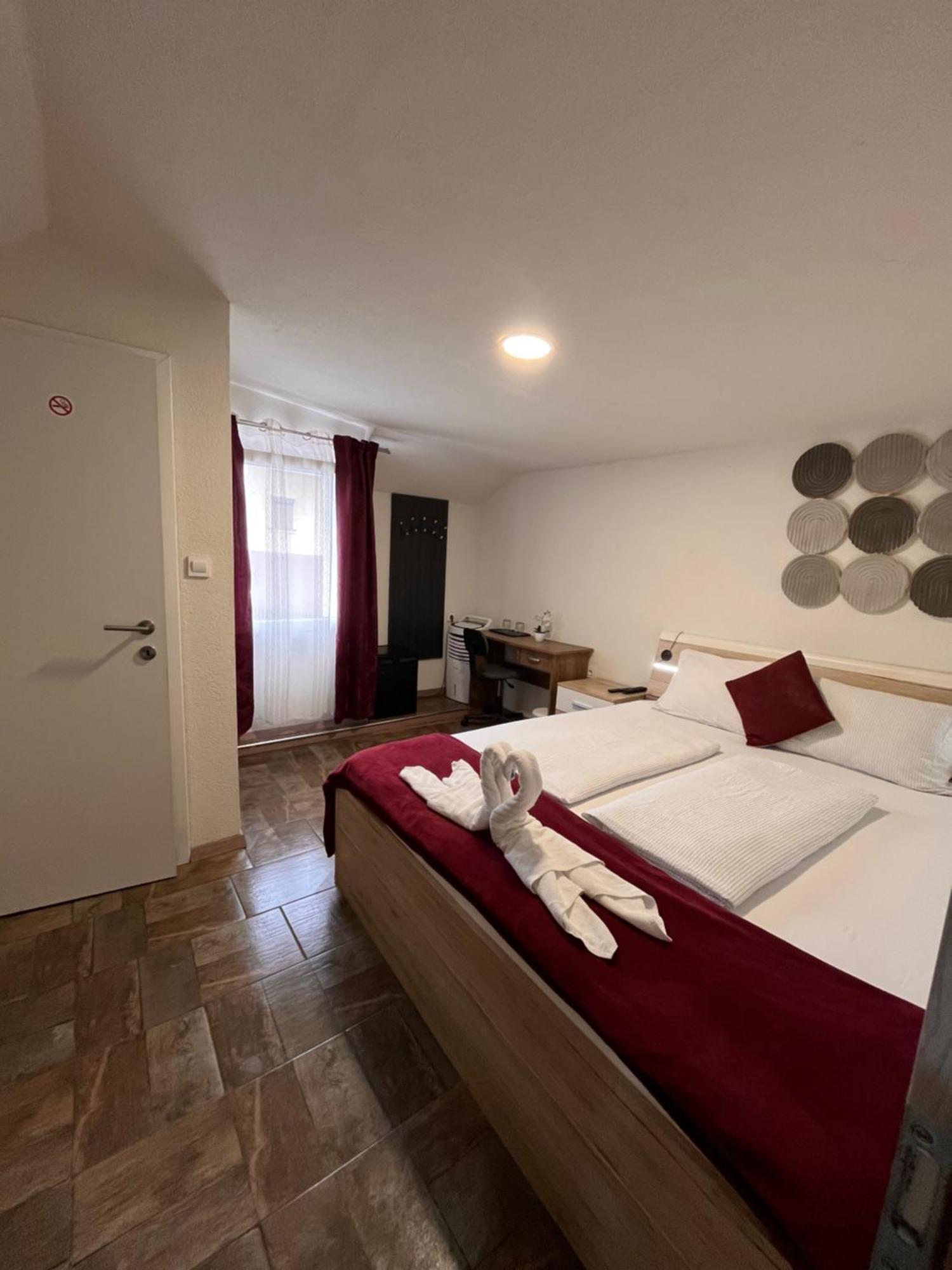 Panda Rooms Maribor Exterior foto